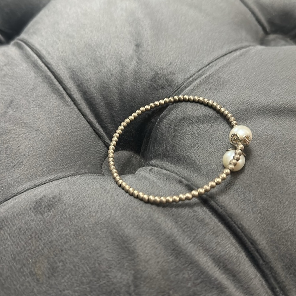 Pearl Bangle - Picture 2 of 2